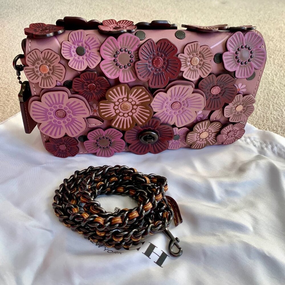 Coach tea rose Dinky in dusty rose